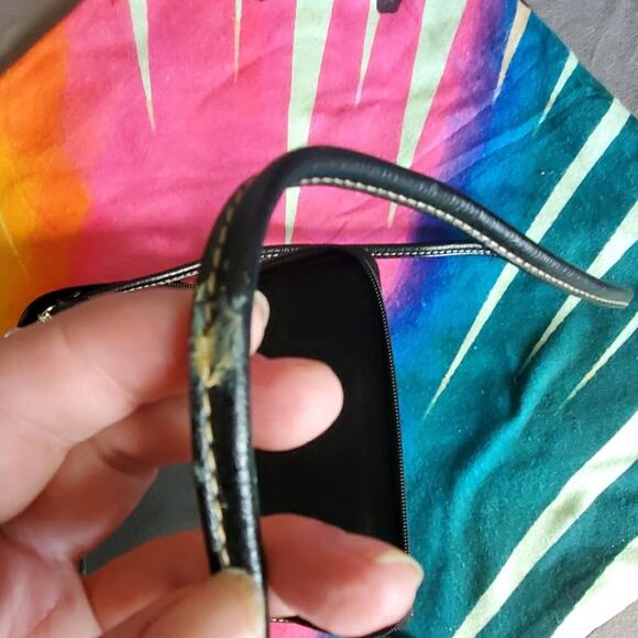 FREE with bundle! Crossbody vegan leather wallet - Picture 6 of 7